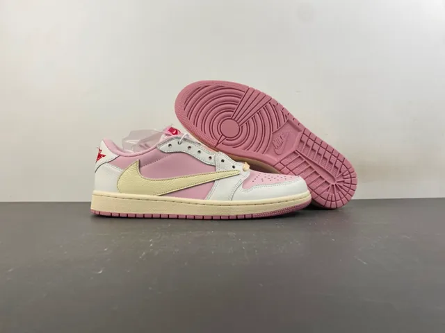 Nike Pink Beige Low-Top Layered Leather Lifestyle Sneakers