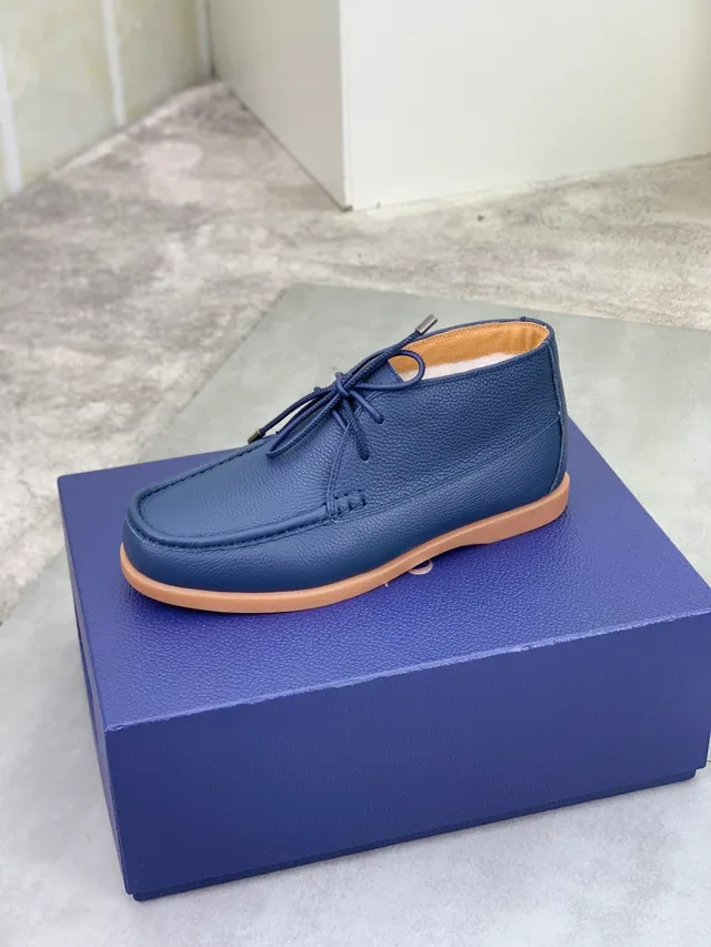 Dior Navy Pebbled Leather Lace-Up Boat Shoes