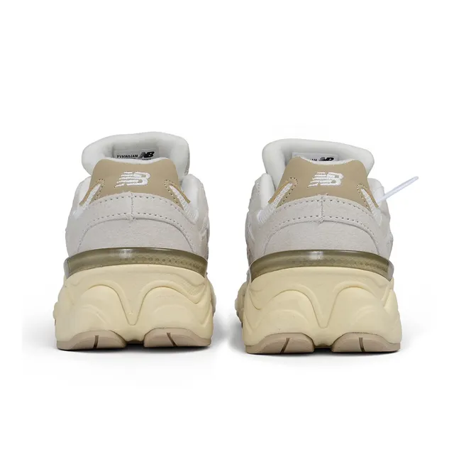 New Balance 9060 Pink Mauve Chunky Sneakers