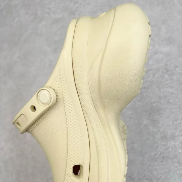 Crocs Echo Clog Beige Platform Clog