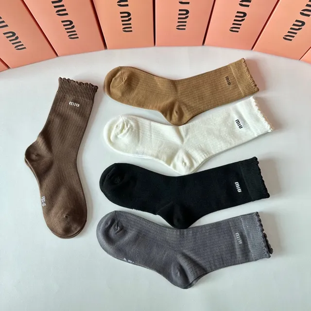 Miu Miu Ribbed Knit Logo Socks