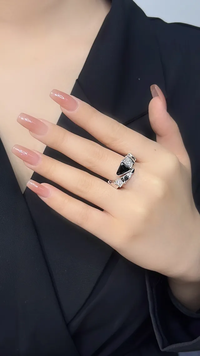 Bvlgari Serpenti Viper Articulated Onyx and Diamond Ring
