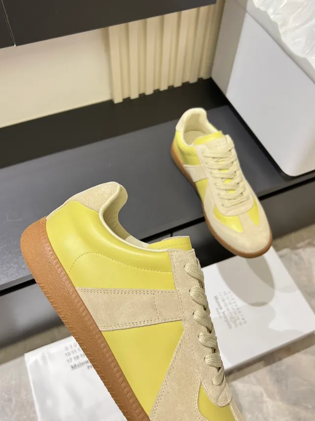 Maison Margiela White Multicolor Low-Top Leather Upper Lifestyle Sneakers