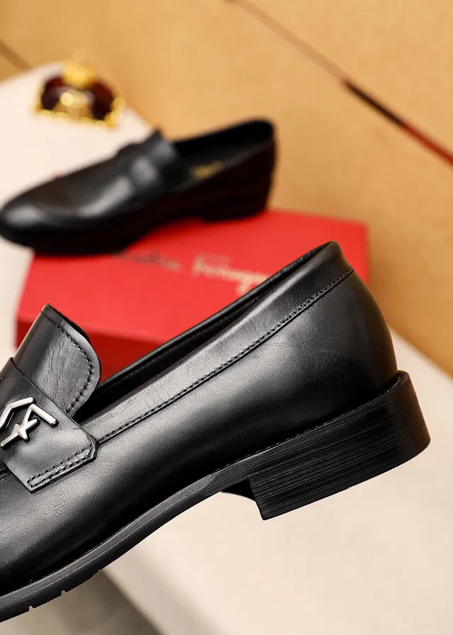 Salvatore Ferragamo Gancini Loafer Black Leather Loafers