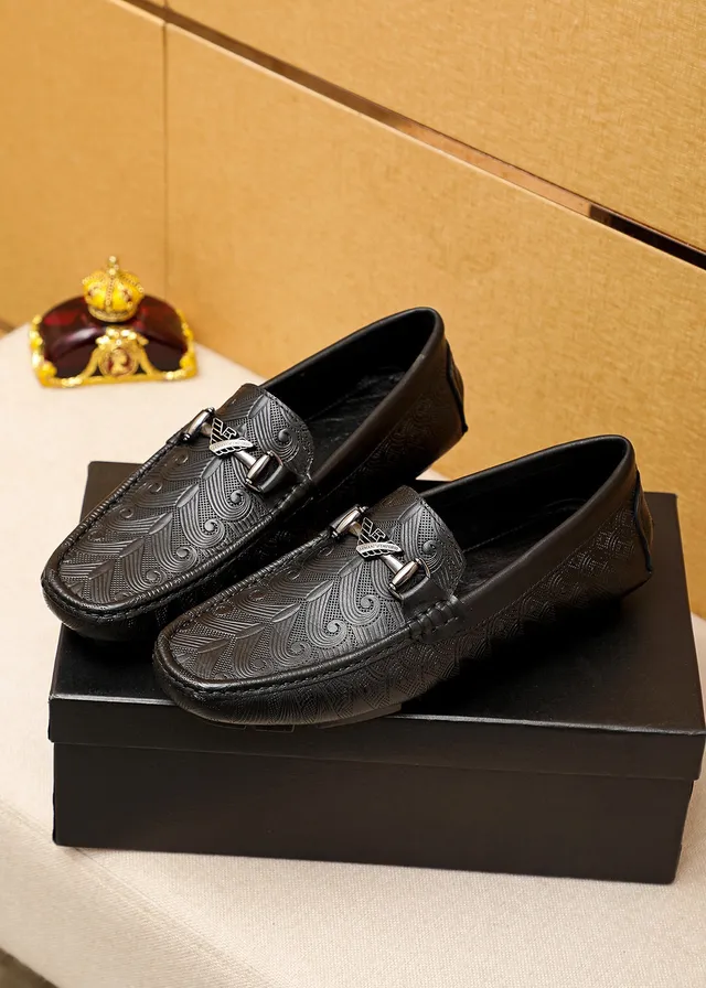 Giorgio Armani Black Silver Embossed Wave Pattern Metal Horsebit Buckle Loafer