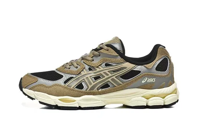 ASICS Beige Gray Layered Synthetic Cage Open Mesh Ventilation Running Shoes
