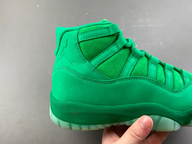 Air Jordan 11 Monochromatic Green Suede Basketball Shoes