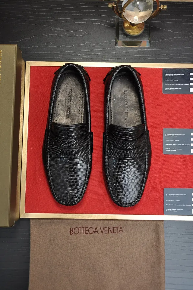 Bottega Veneta Black Reptile-Embossed Leather Penny Strap Loafer