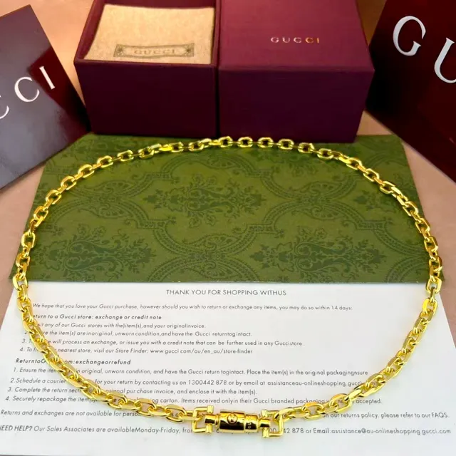 Gucci Chunky Curb Chain Silver Bracelet