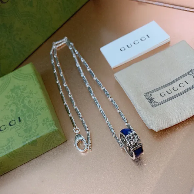 Gucci Dionysus Silver Blue Chain Link Ornate Engraved Pendant Necklace
