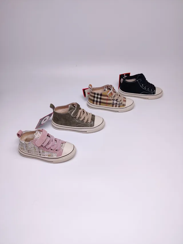 Converse Chuck Taylor All Star Tweed Pink Lifestyle Sneaker