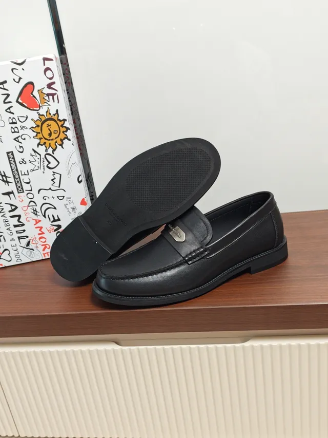 Dolce & Gabbana Black Leather Penny Loafer