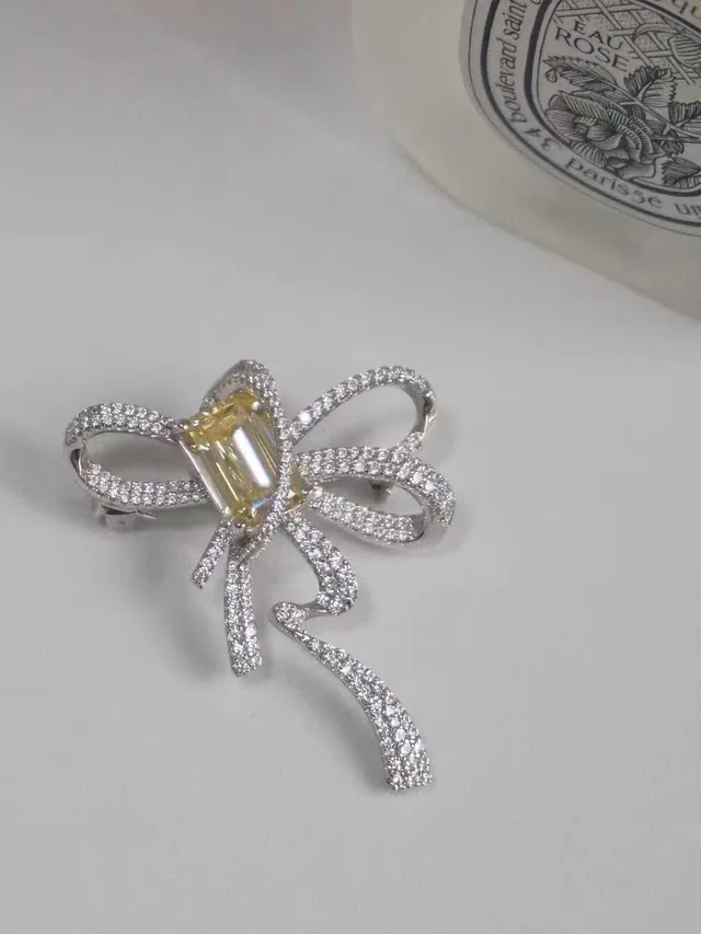 Yellow Gemstone Pavé Ribbon Brooch